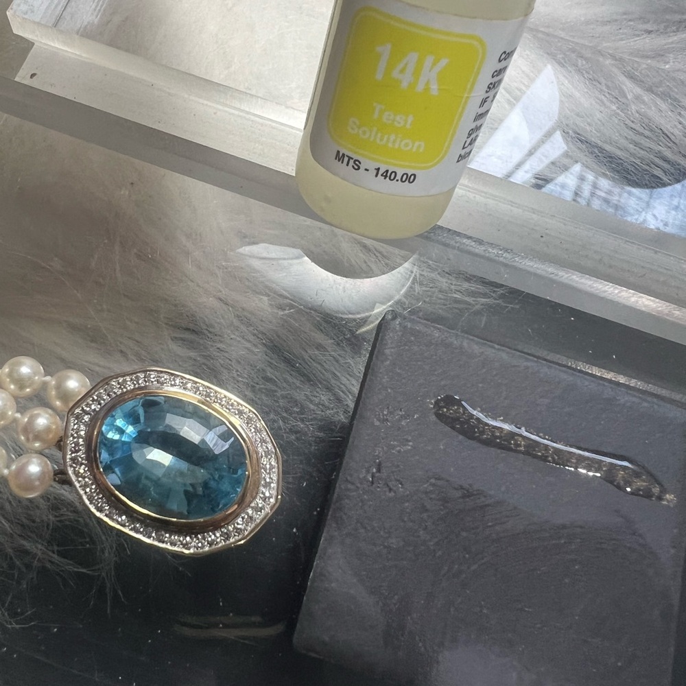 Vintage 14K White Gold & Yellow Gold, Pearl, Topaz, and Diamond Necklace💛🤍💙 - Picture 6 of 13